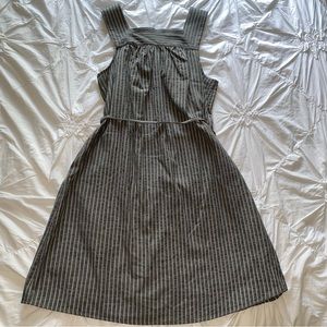 DONATED Universal Thread Grey shift apron dress sleeveless tie waist Size M